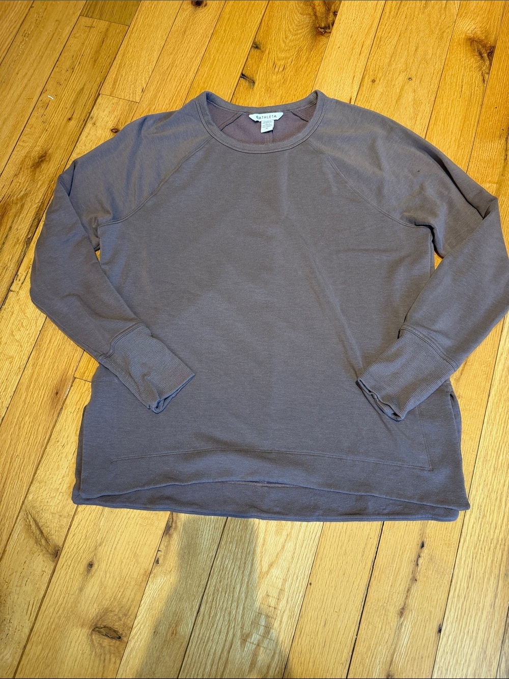 Athleta Coaster Luxe Recover Sweatshirt Medium Purple - C51-044